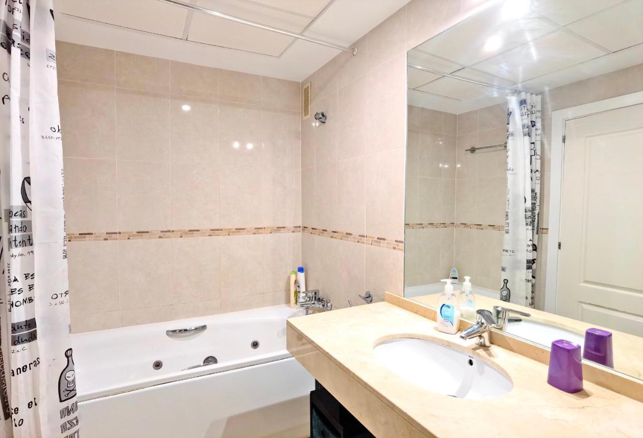 Oasis Beach Mascarat Altea Exterior photo